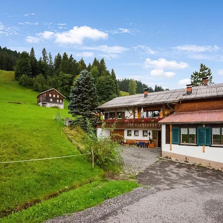 Vintage Holiday Home In Vorarlberg Near Ski Area شوارزنبرغ المظهر الخارجي الصورة