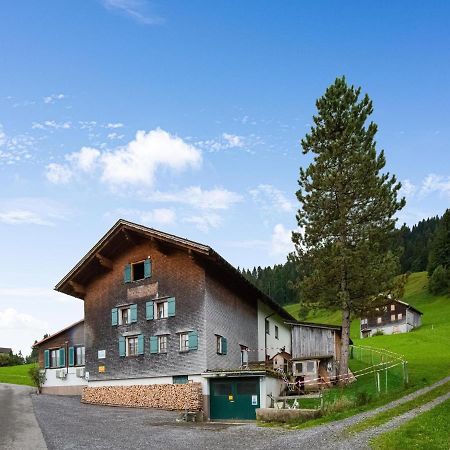 Vintage Holiday Home In Vorarlberg Near Ski Area شوارزنبرغ المظهر الخارجي الصورة