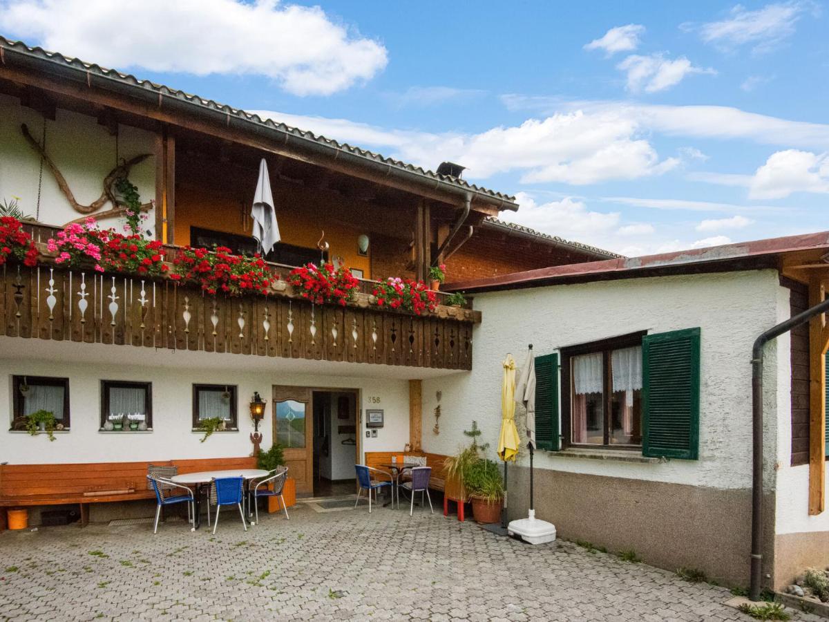 Vintage Holiday Home In Vorarlberg Near Ski Area شوارزنبرغ المظهر الخارجي الصورة