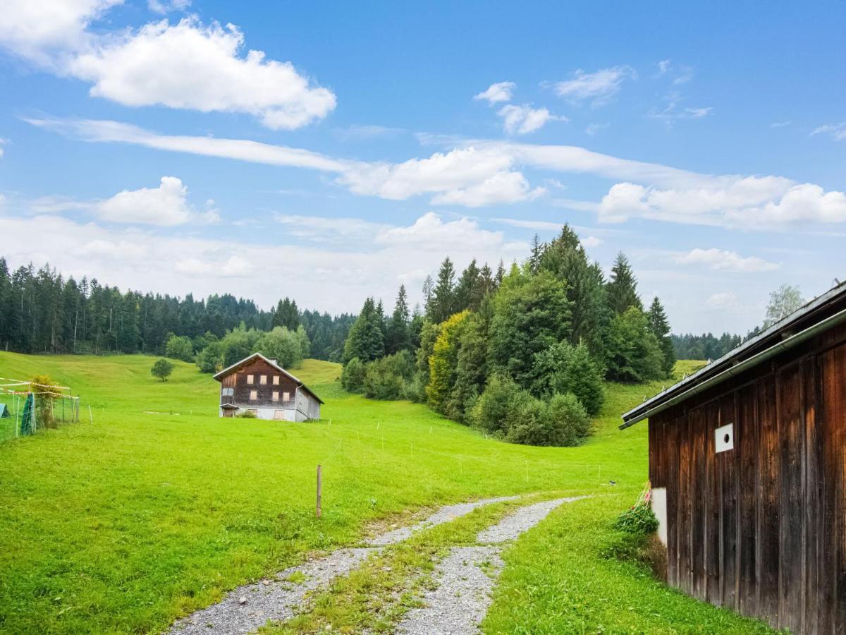 Vintage Holiday Home In Vorarlberg Near Ski Area شوارزنبرغ المظهر الخارجي الصورة