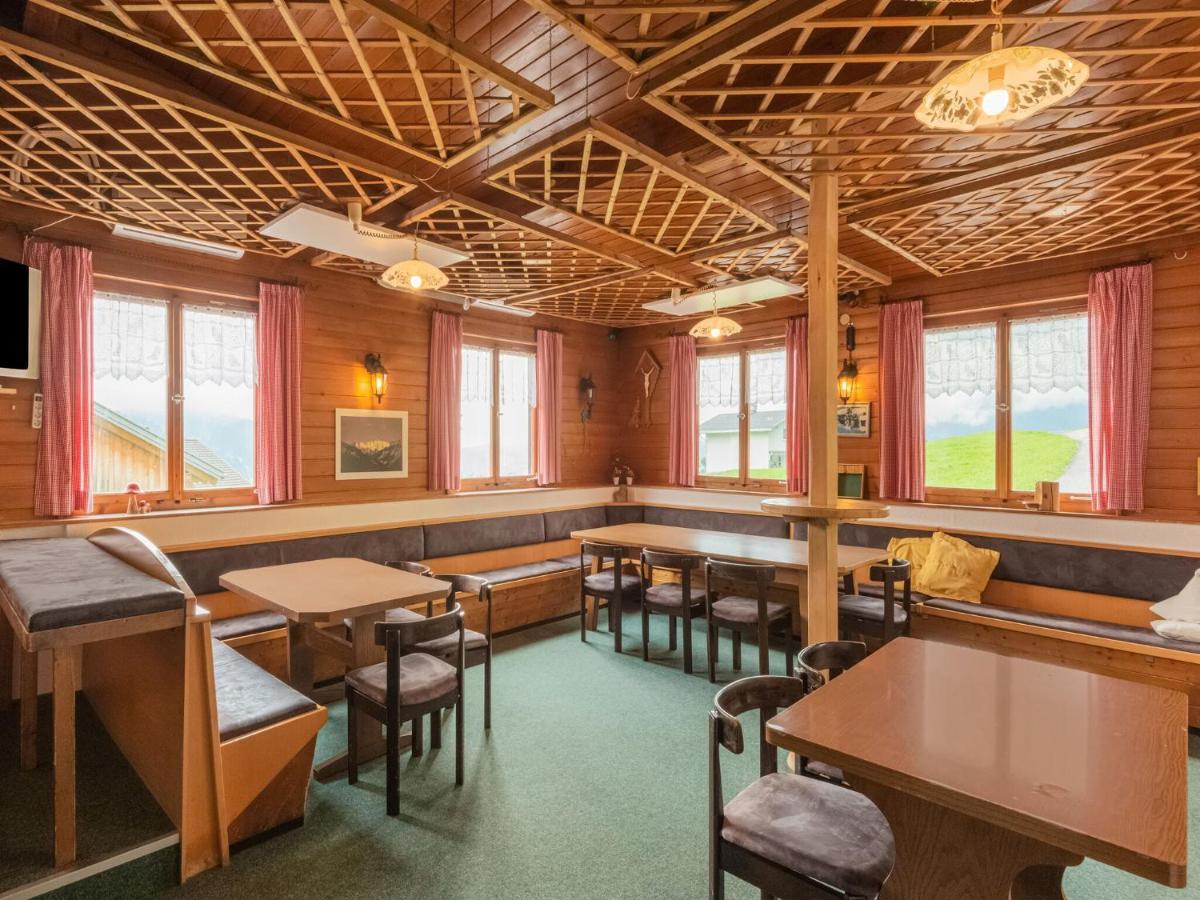 Vintage Holiday Home In Vorarlberg Near Ski Area شوارزنبرغ المظهر الخارجي الصورة
