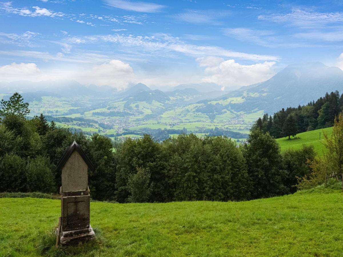 Vintage Holiday Home In Vorarlberg Near Ski Area شوارزنبرغ المظهر الخارجي الصورة