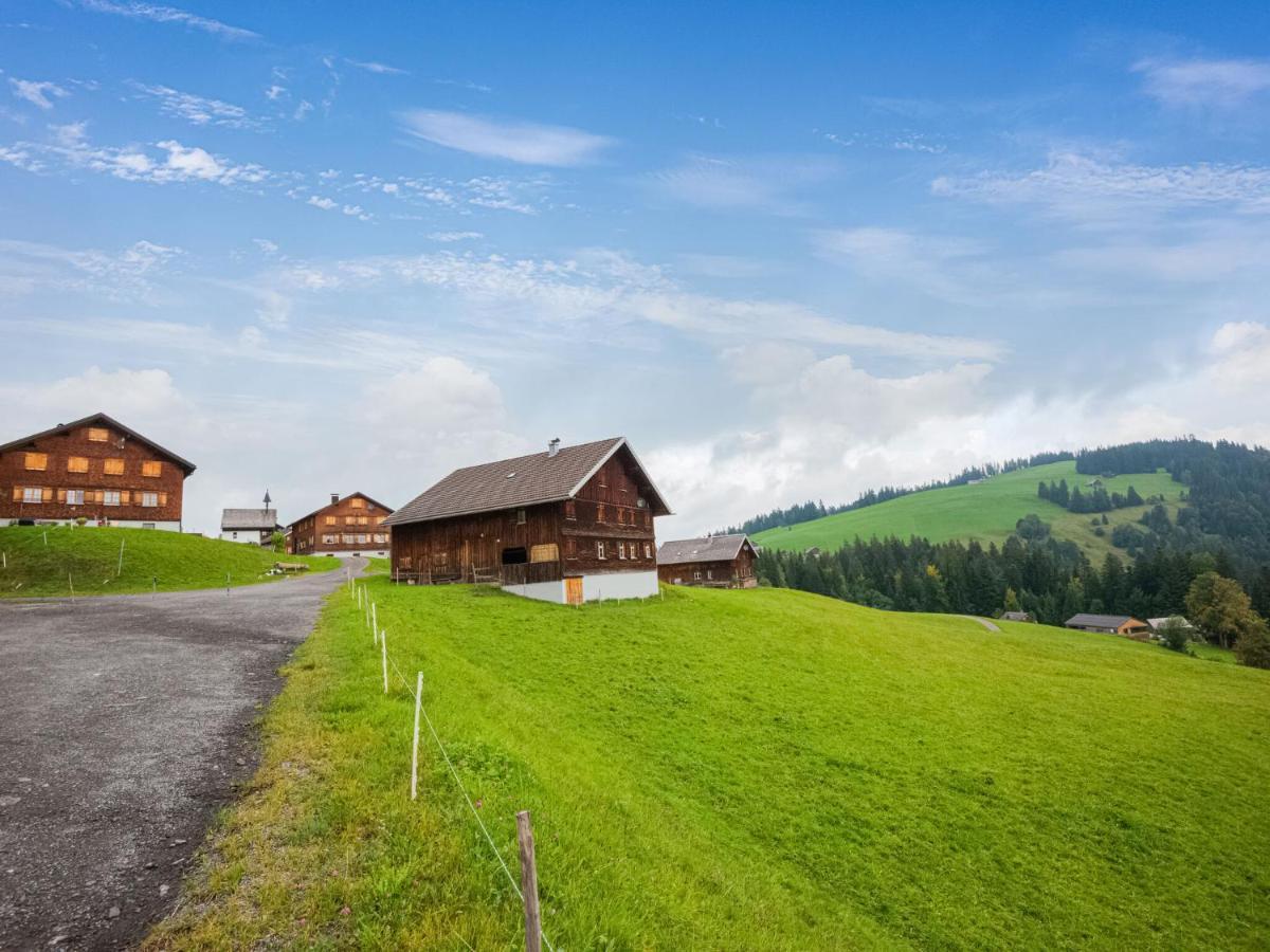 Vintage Holiday Home In Vorarlberg Near Ski Area شوارزنبرغ المظهر الخارجي الصورة