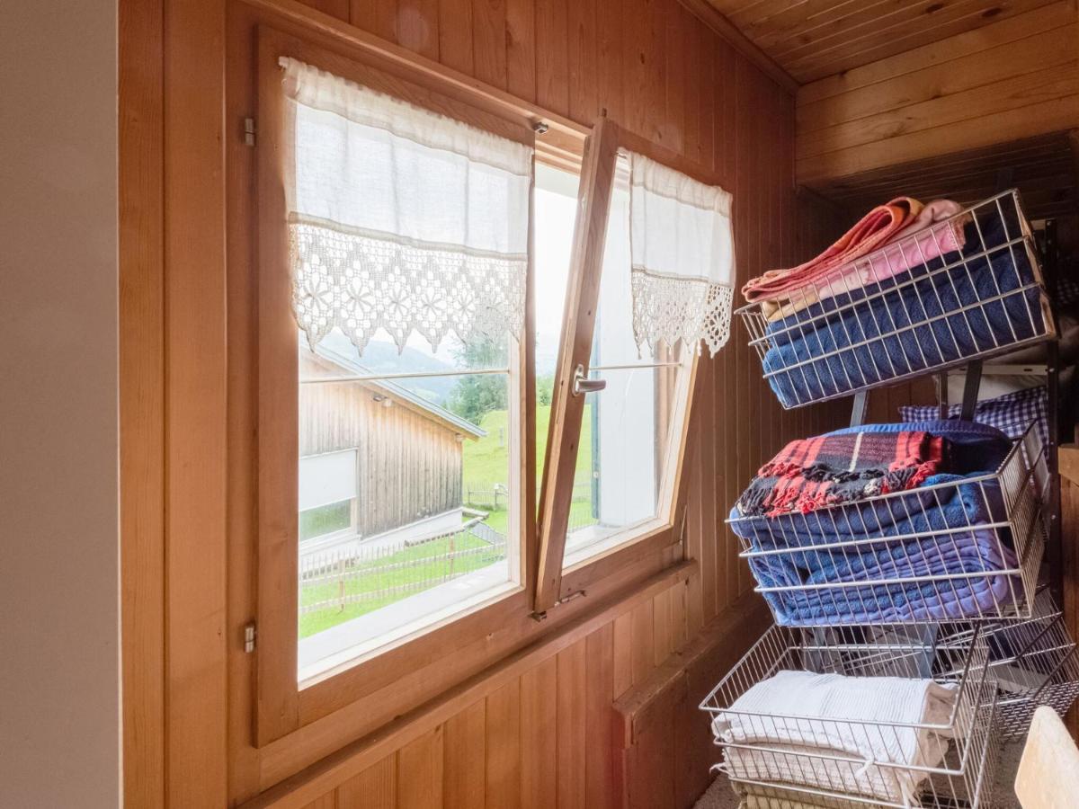Vintage Holiday Home In Vorarlberg Near Ski Area شوارزنبرغ المظهر الخارجي الصورة